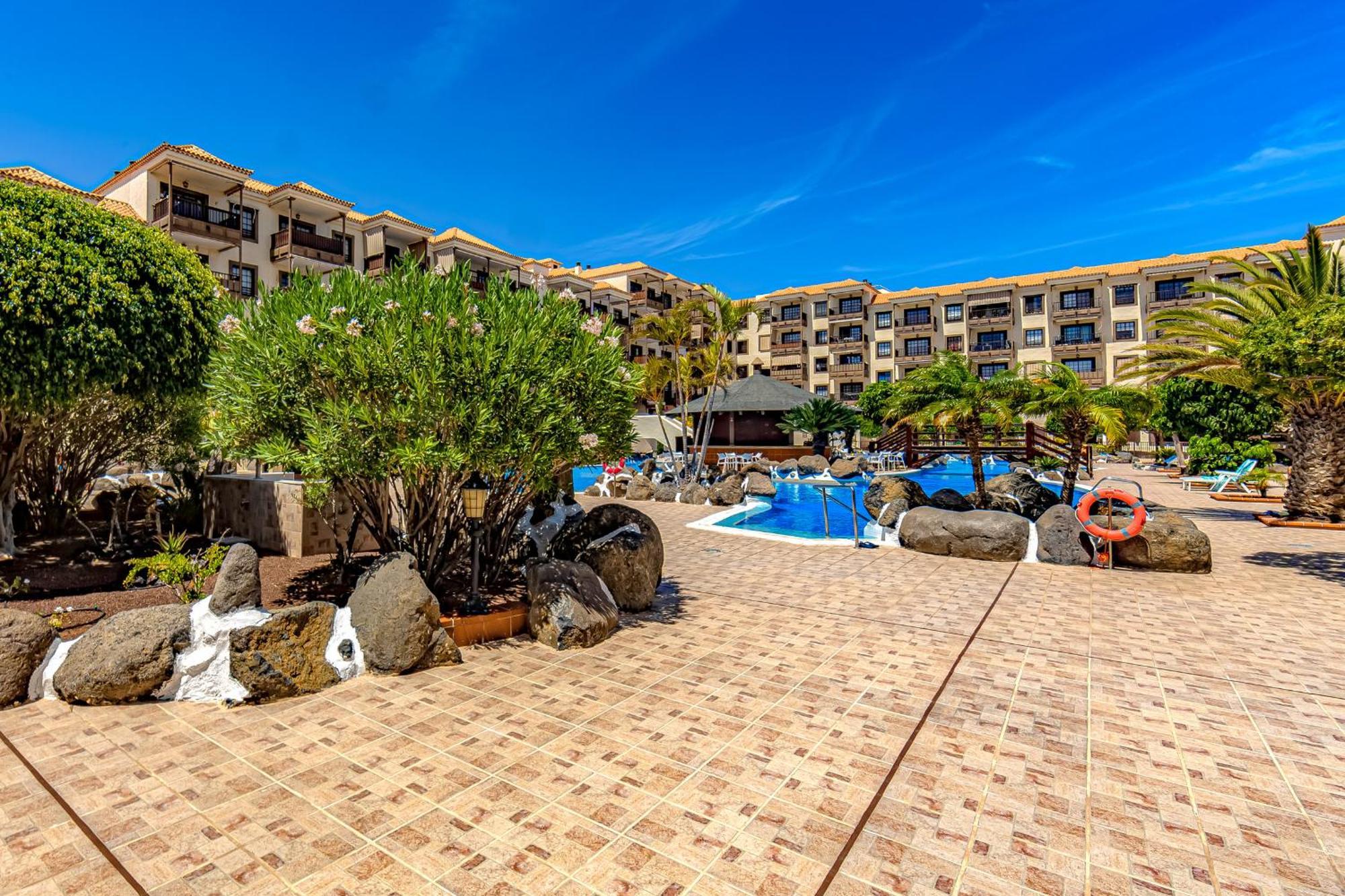 Atlantis 3 One Bedroom, Sea Front, In Complex With Pool Costa Del Silencio Exterior photo